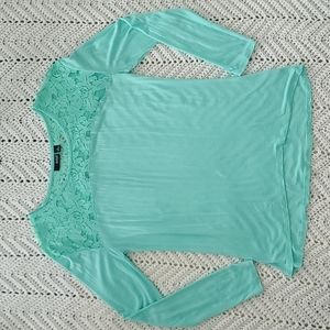 Mint green long sleeve lightweight top lace detail medium